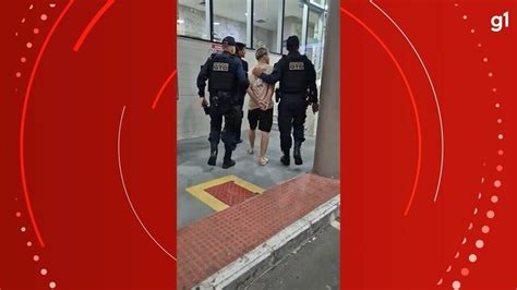 vitória beatriz farting|Motorista que atropelou mãe e filha em faixa de pedestre no ES é .